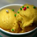 helado de mango hecho con una base
